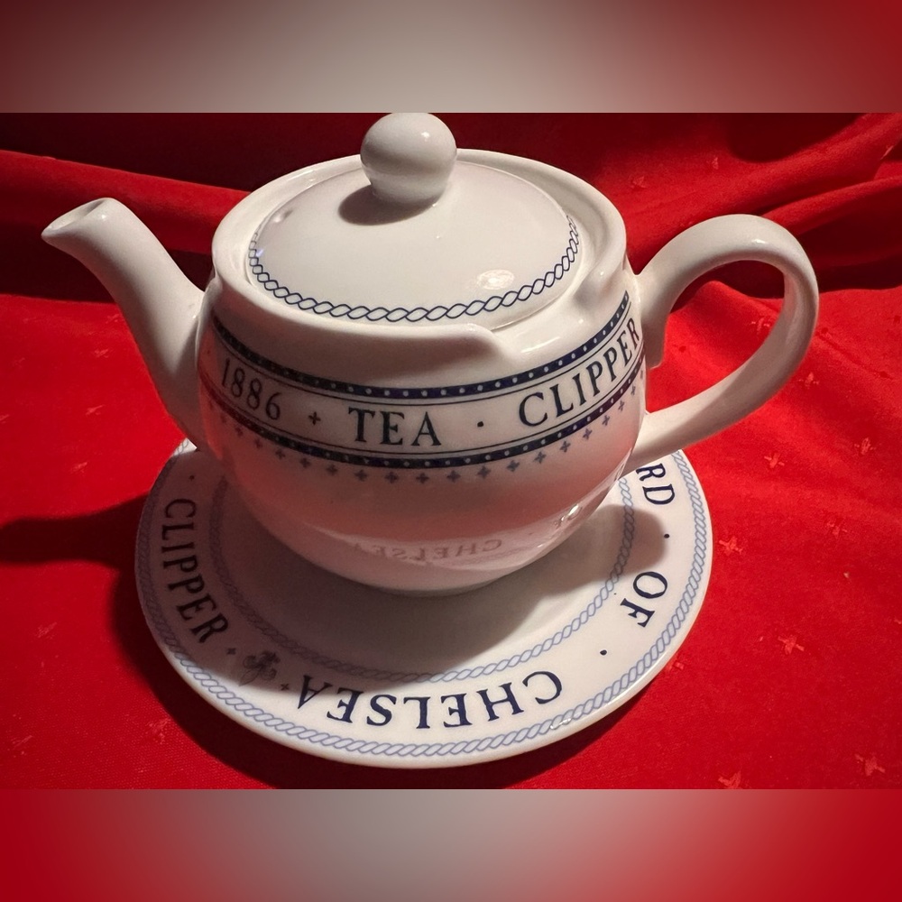 Teapot & Footed Cup In One" set made by Whittard of Chelsea